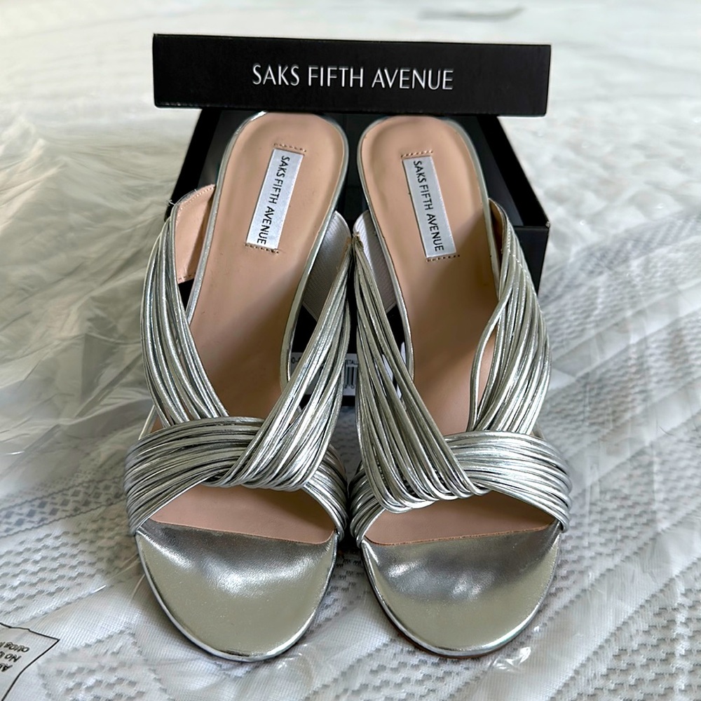 BRAND NEW SAKS FIFTH AVENUE sandals